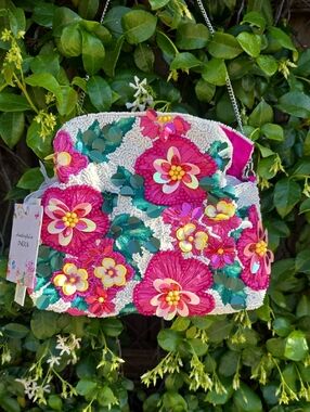 Handcrafted Floral Beaded Women’s Crossbody Bag - Hot Pink